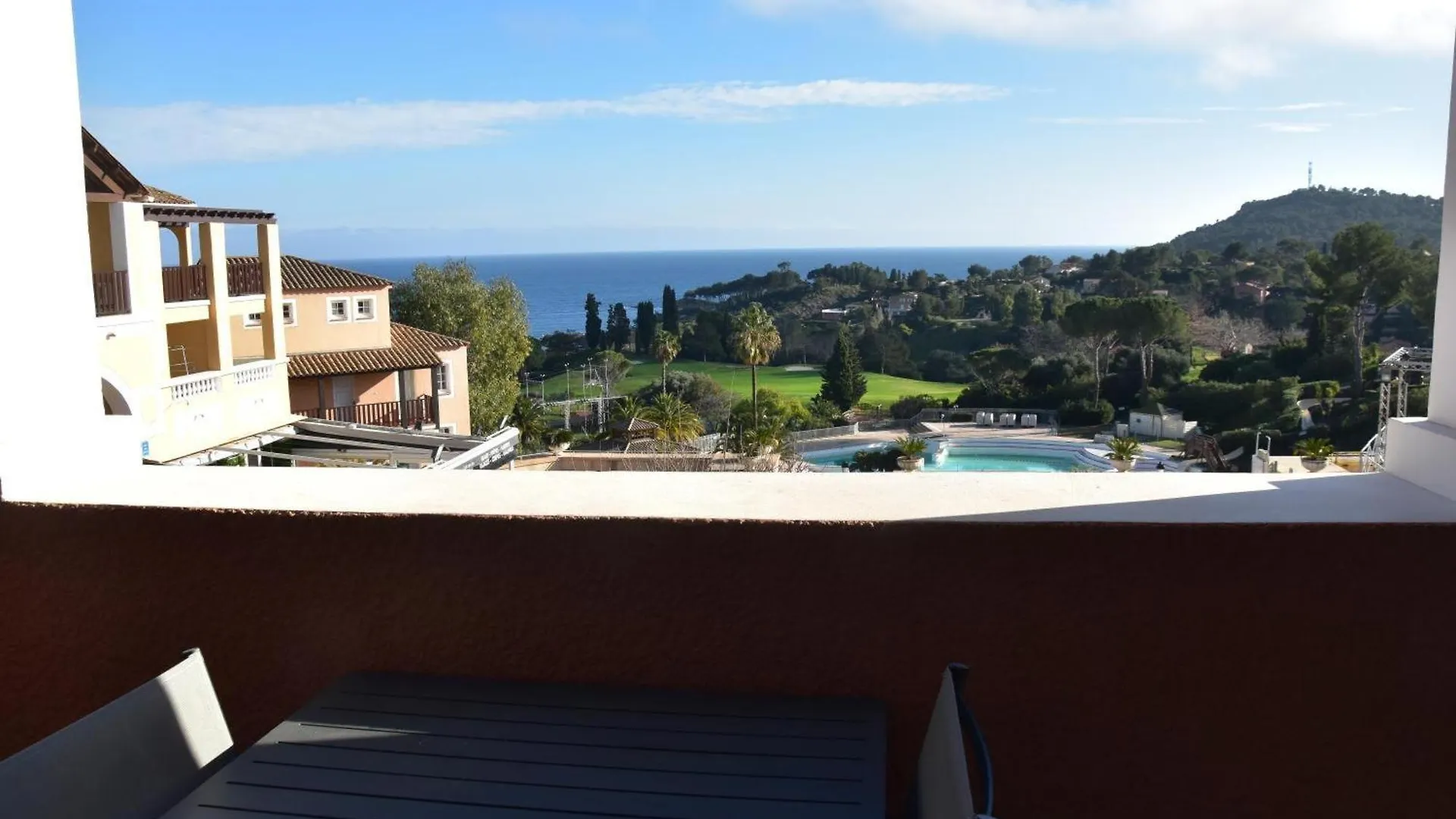 Appartement Cap Esterel - Piscine Saint-Raphael  Saint-Raphael (Var)
